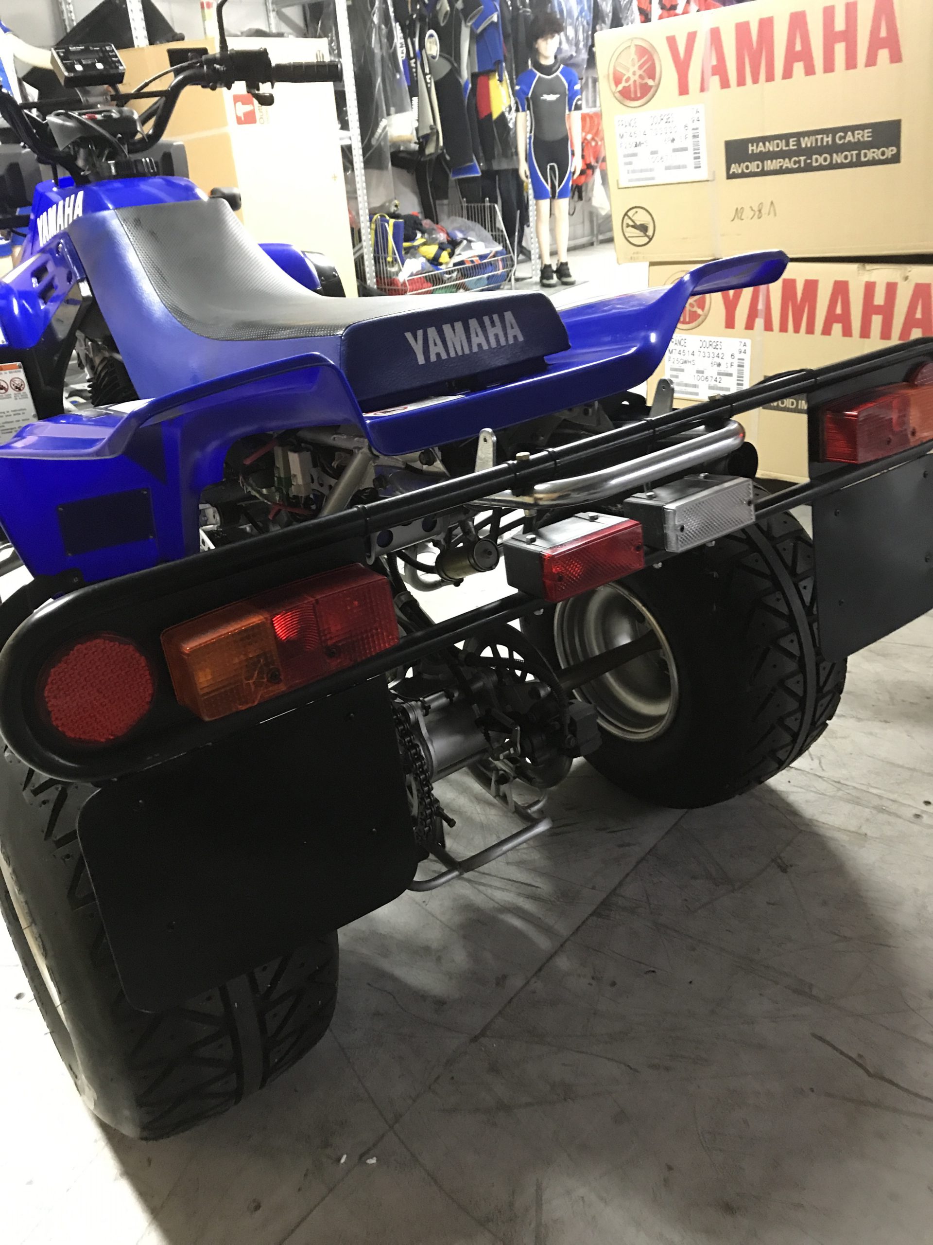Yamaha Warrior 350cc met kenteken en achteruit.