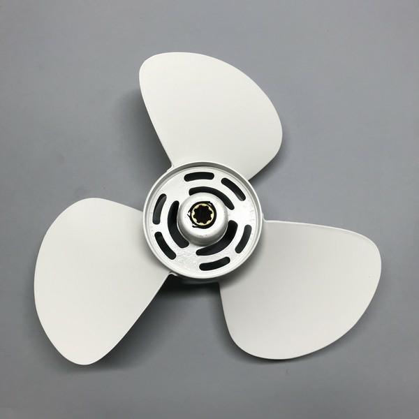 6G8-45947-00-00 Yamaha PROPELLER (3X11-3/4"X9-1/4"-R)